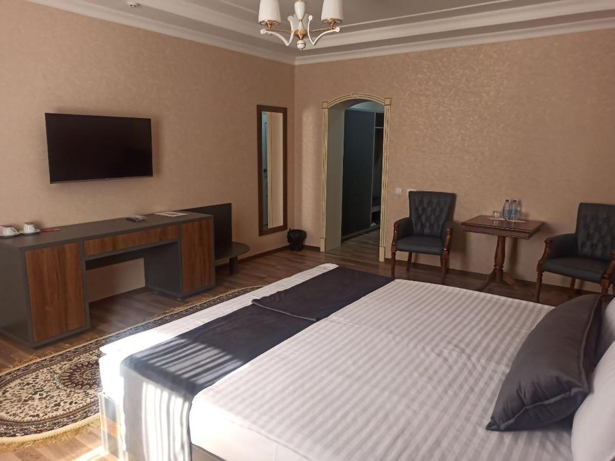 Fayz Hotel Urgench Exterior photo